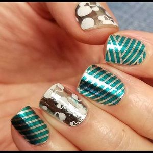 Jamberry TBT Turquoise Silver Criss Cross